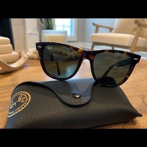 Ray-Ban Wayfarer LARGE size